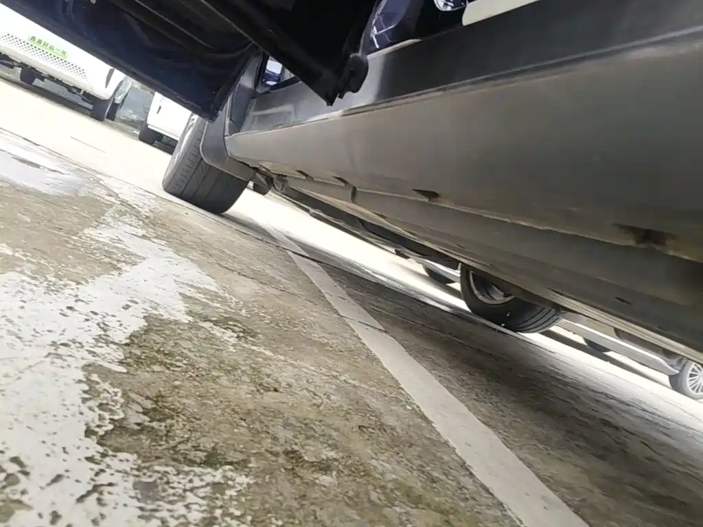 BYD Tang New Energy — миниатюра 22