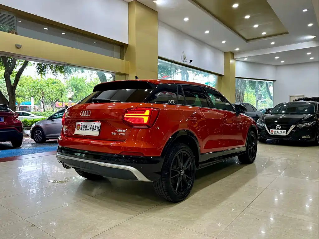 Audi Q2L — миниатюра 3