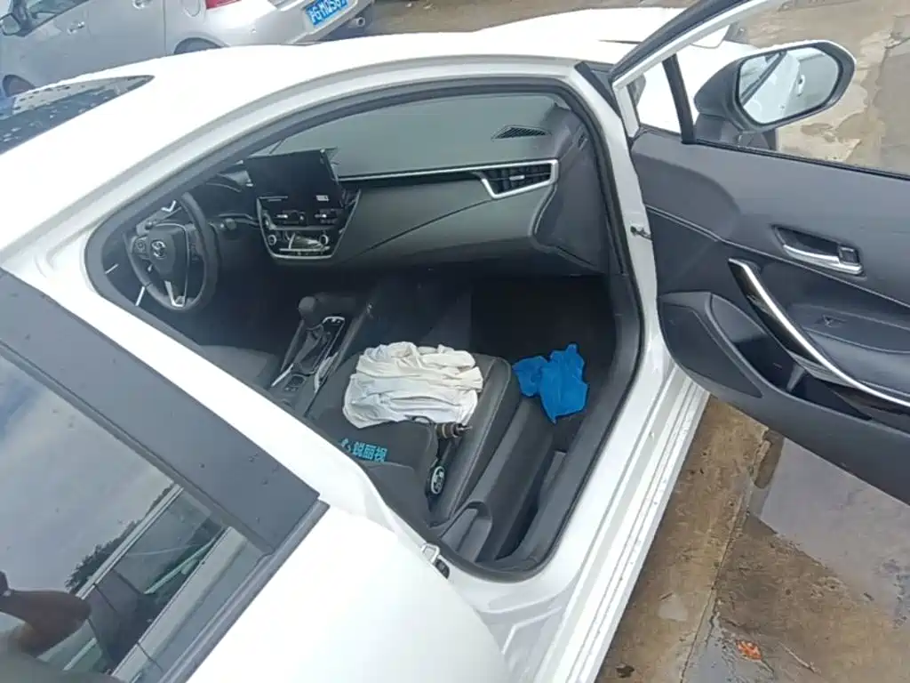 Toyota Corolla — миниатюра 9