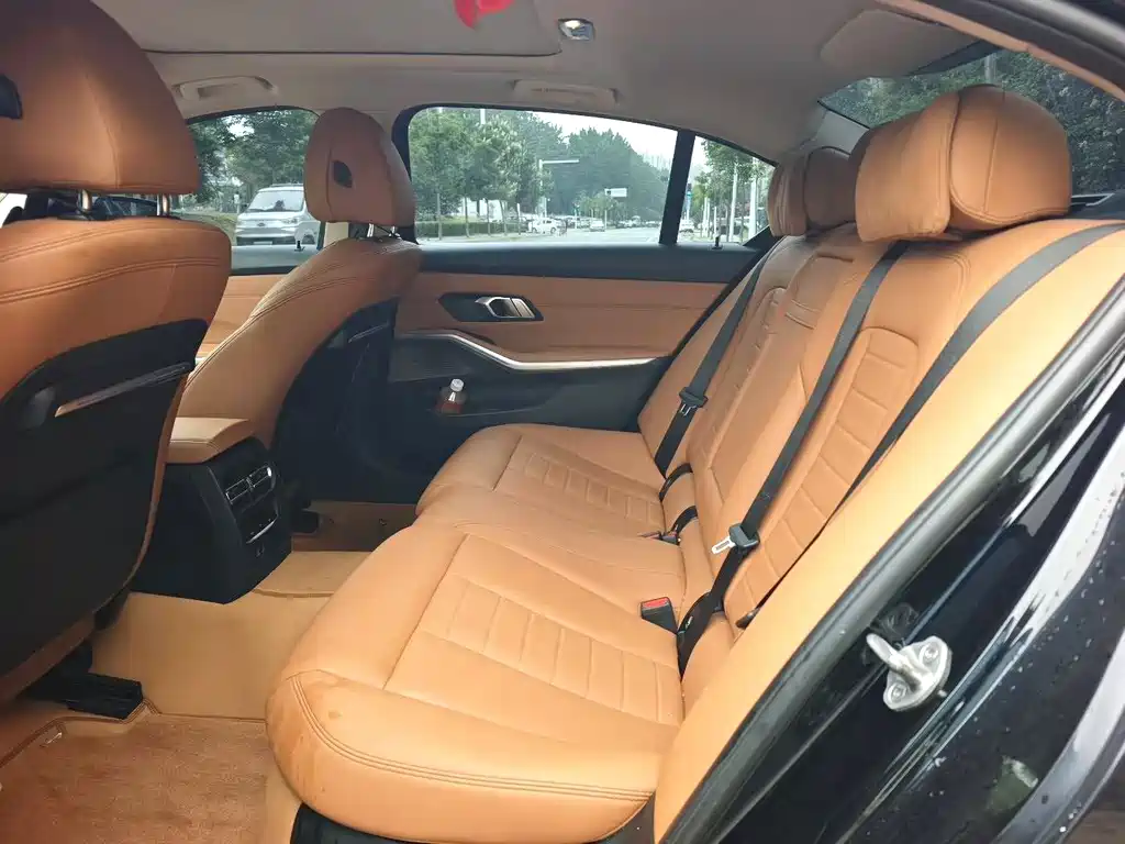 BMW 3 Series — миниатюра 3