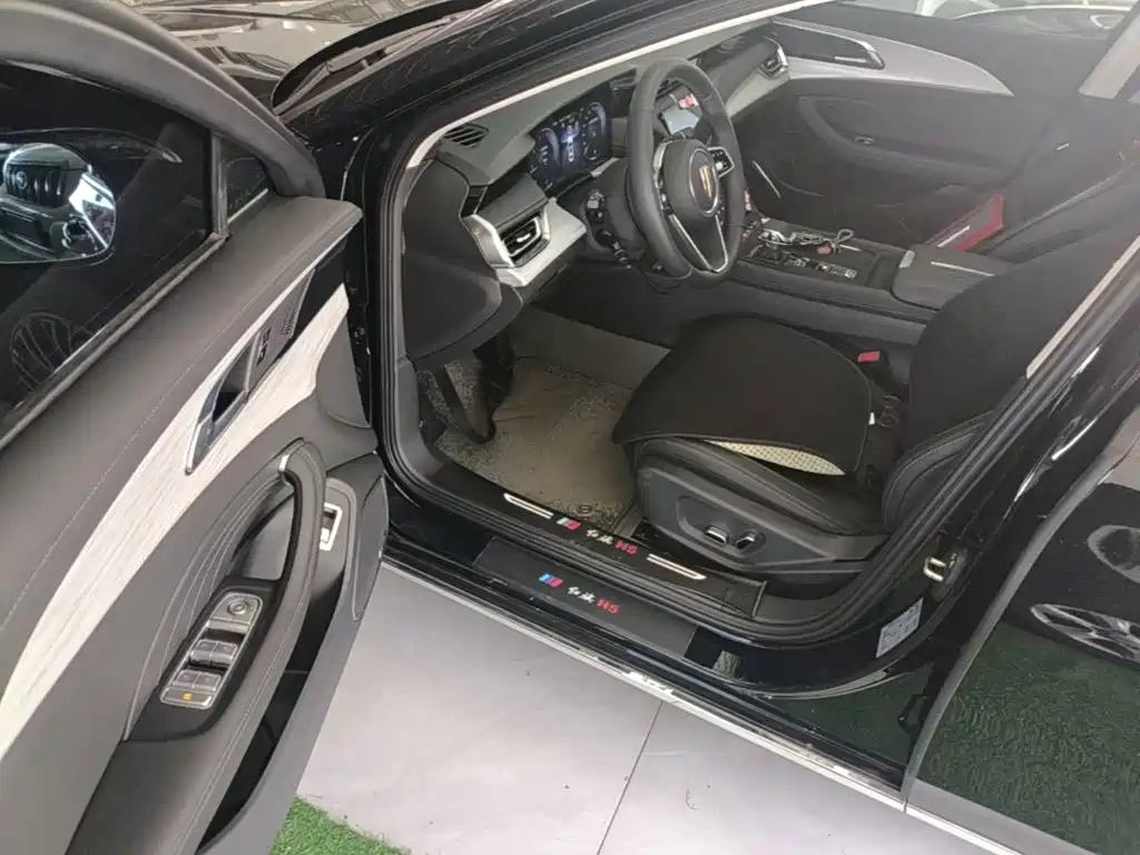 Hongqi Hongqi H5 — миниатюра 16