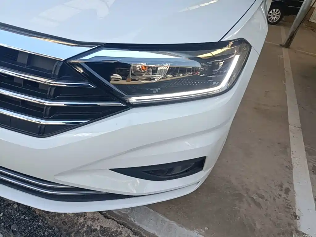 Volkswagen Sagitar — миниатюра 24