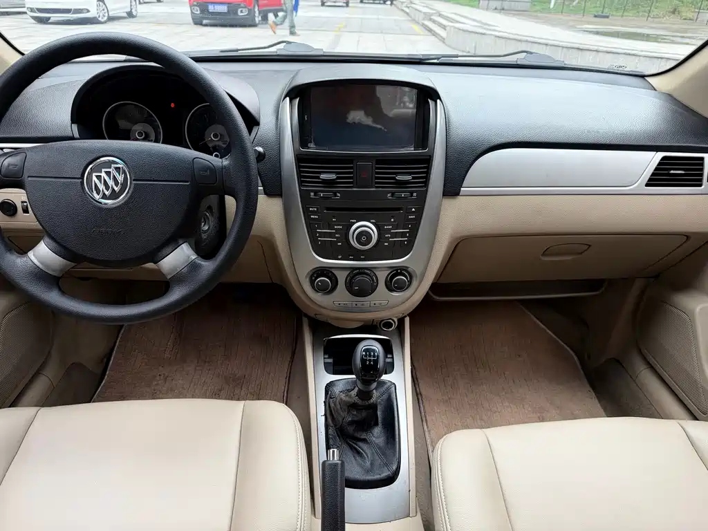 Buick Excelle — миниатюра 7