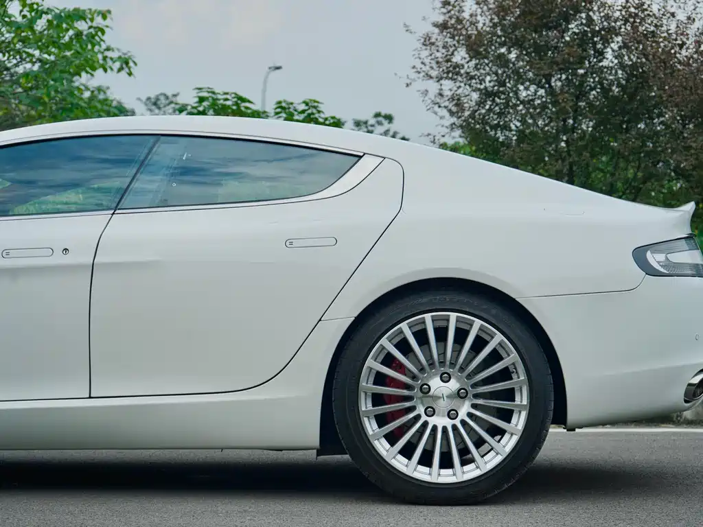 Aston Martin Rapide 2013 6.0L S