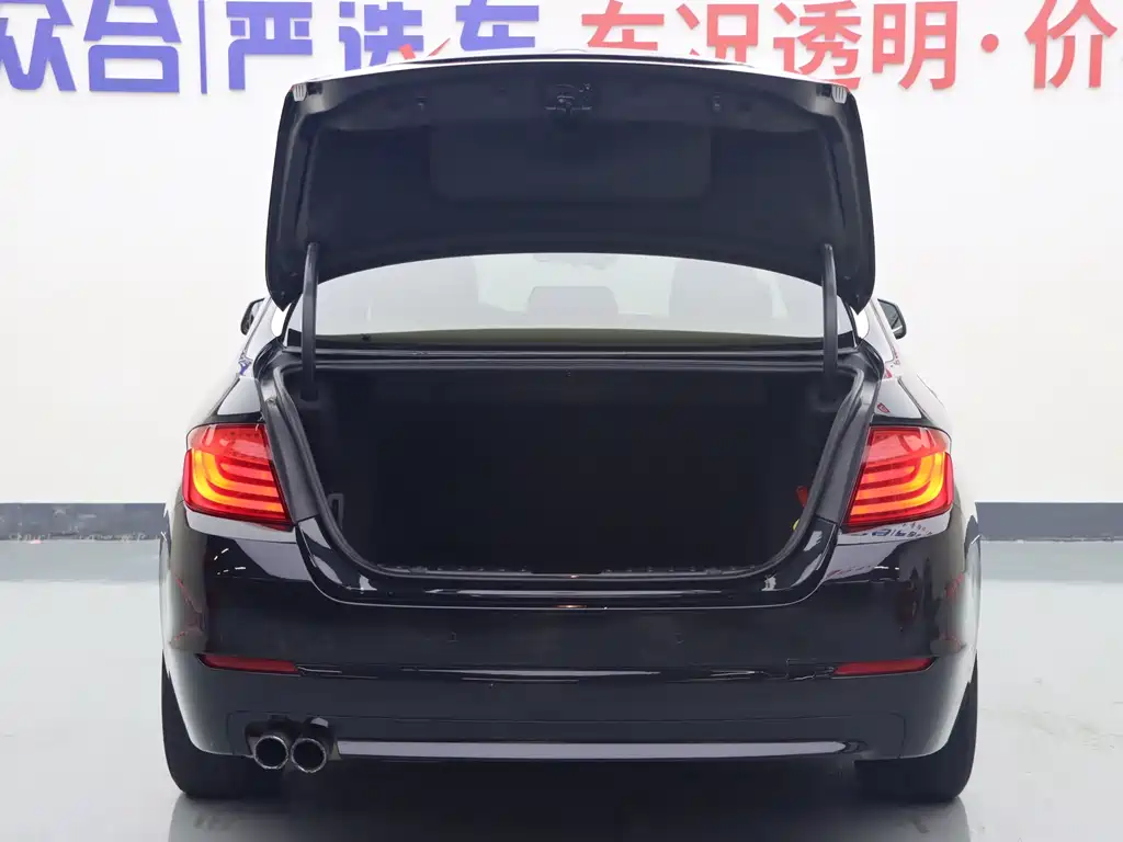 BMW 5 Series — миниатюра 20