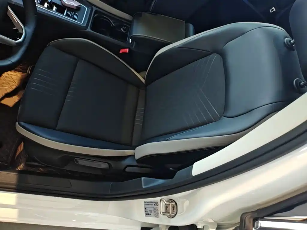 Volkswagen Golf — миниатюра 15