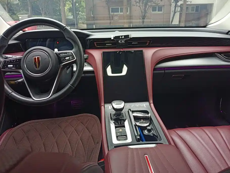 Hongqi Hongqi H5 — миниатюра 12