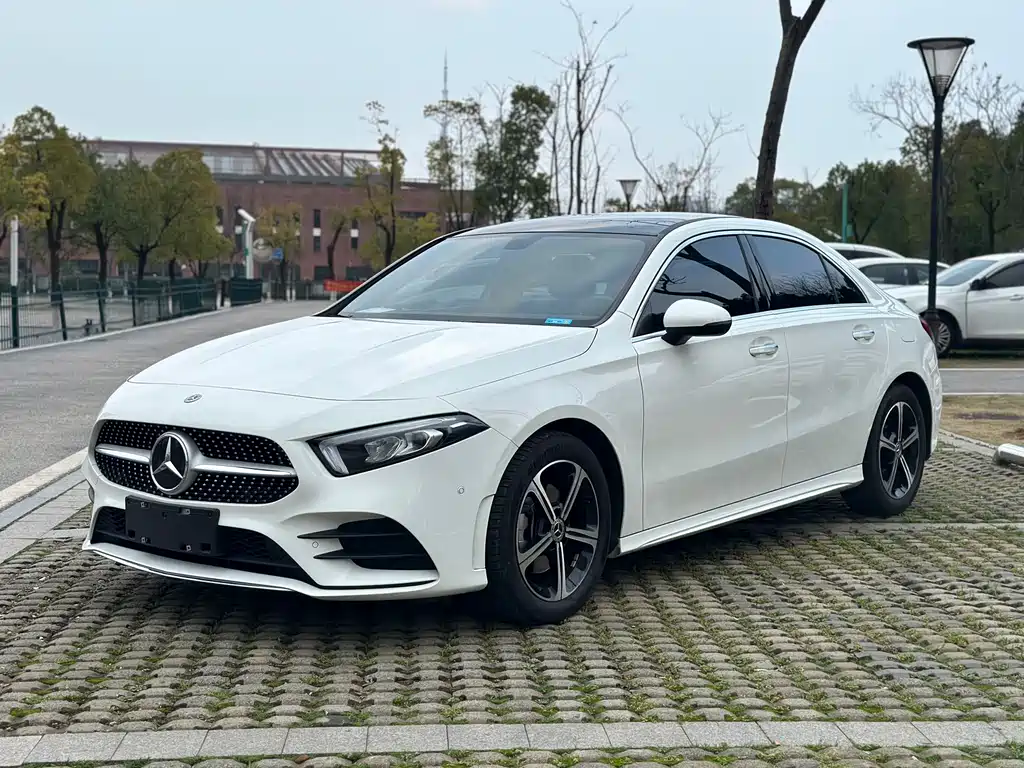 MERCEDES-BENZ A CLASS
