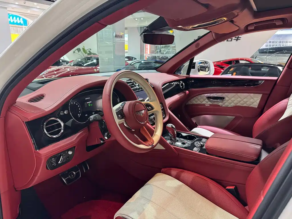 Bentley Bentayga 2021 4.0T V8