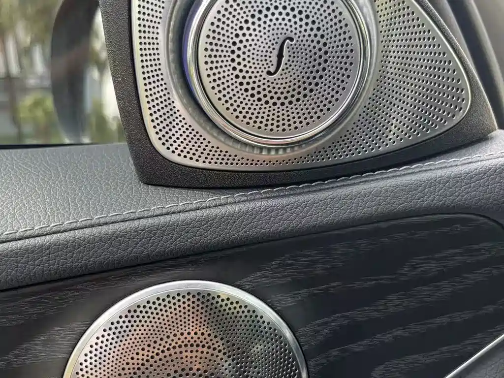 Mercedes-Benz C-Class — миниатюра 18