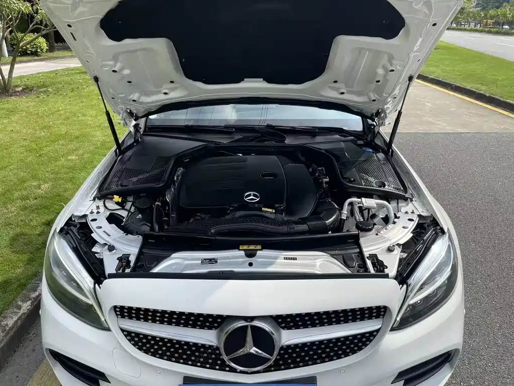 Mercedes-Benz C-Class — миниатюра 8