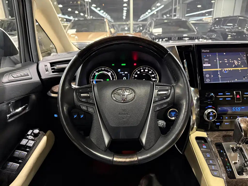 Toyota Vellfire — миниатюра 15