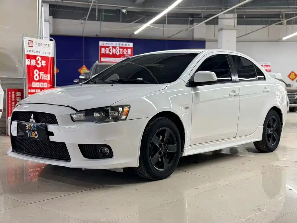 Mitsubishi Lancer EX 2010