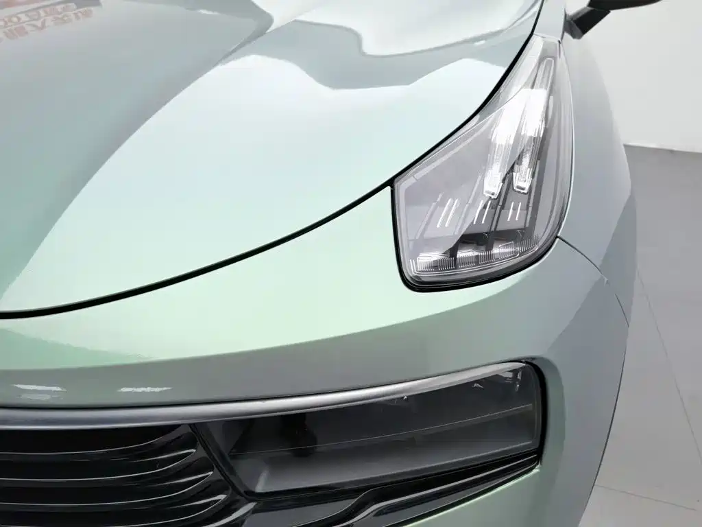 Lynk & Co 01 2017 2.0T Pro