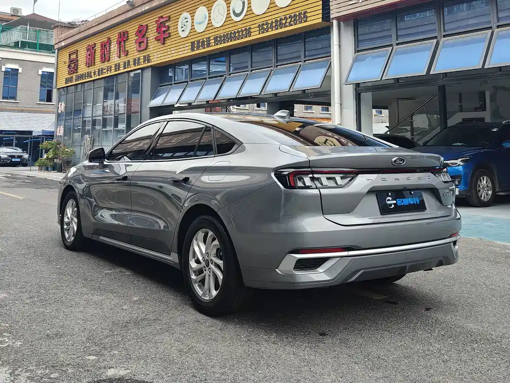 Ford Mondeo — миниатюра 7