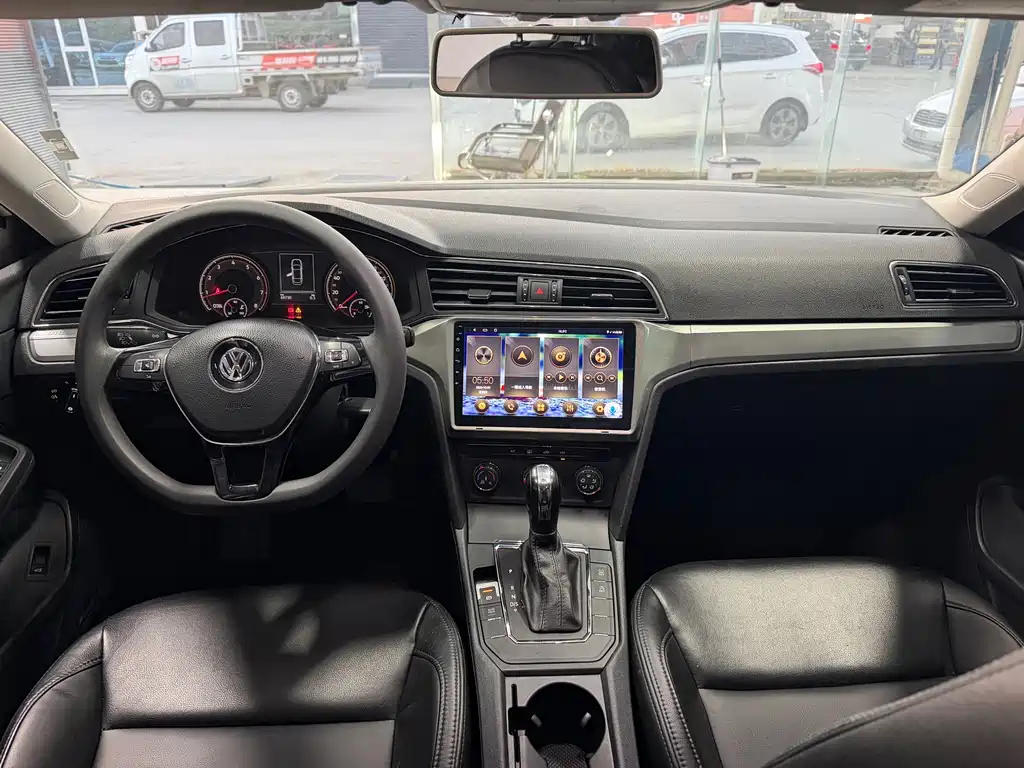 Volkswagen Lamando — миниатюра 7