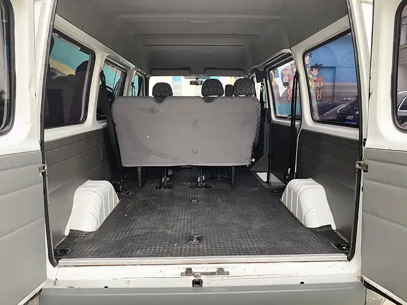 Ford Transit Classic — миниатюра 12