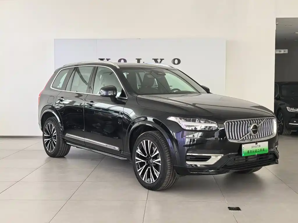 Volvo XC90 PHEV — миниатюра 3