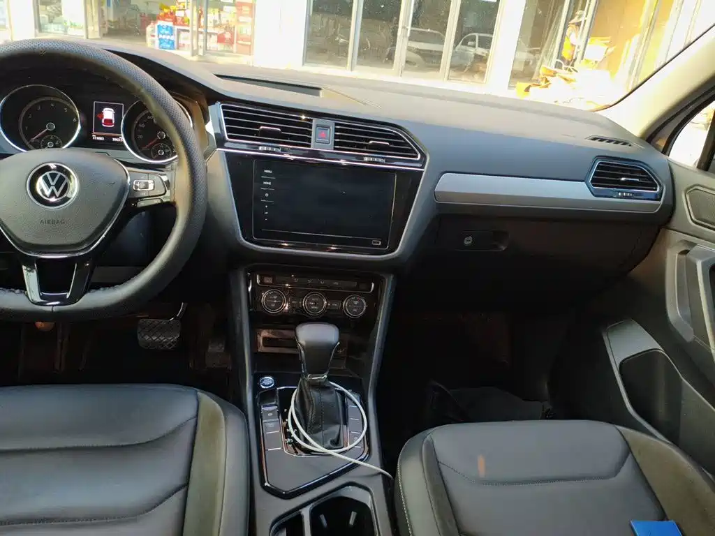 Volkswagen Tiguan L — миниатюра 13