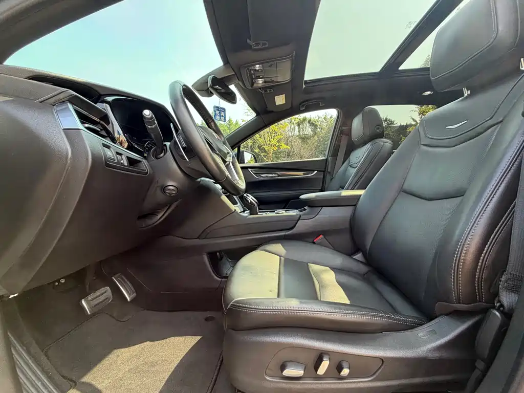 Cadillac XT5 — миниатюра 9