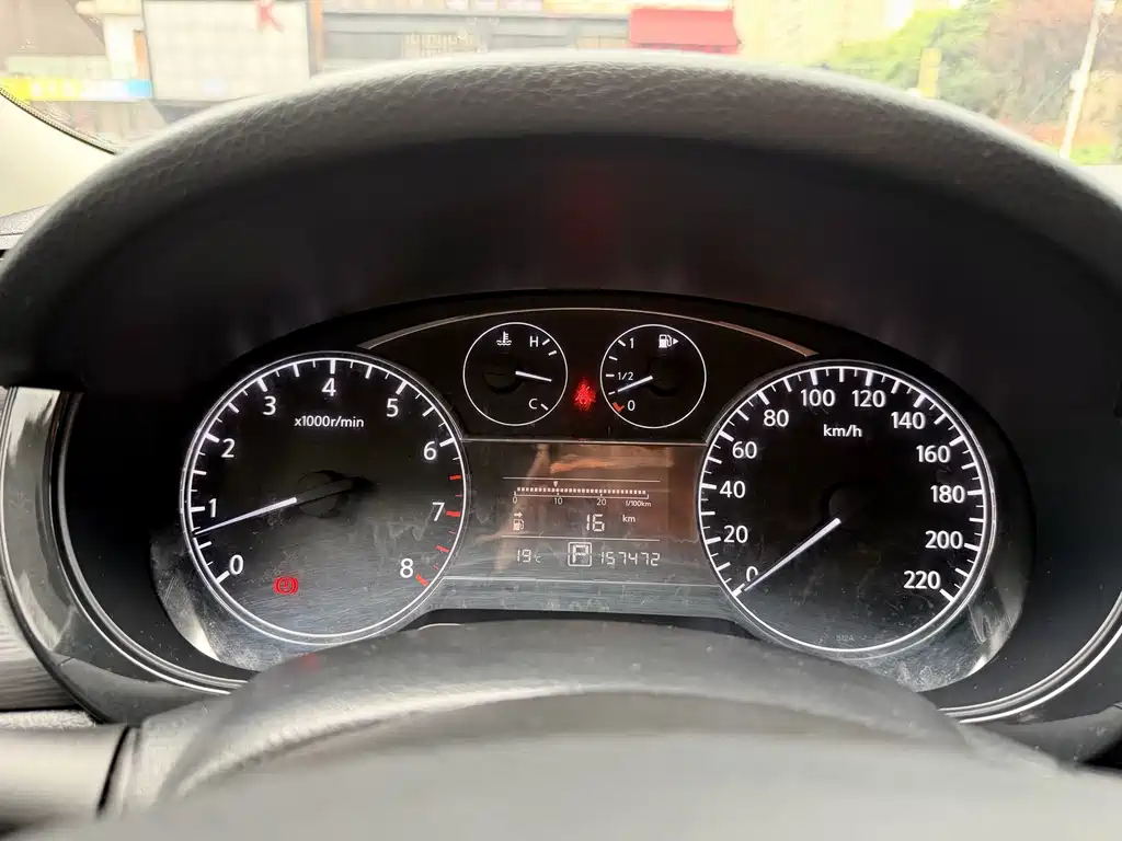Nissan Tiida — миниатюра 13