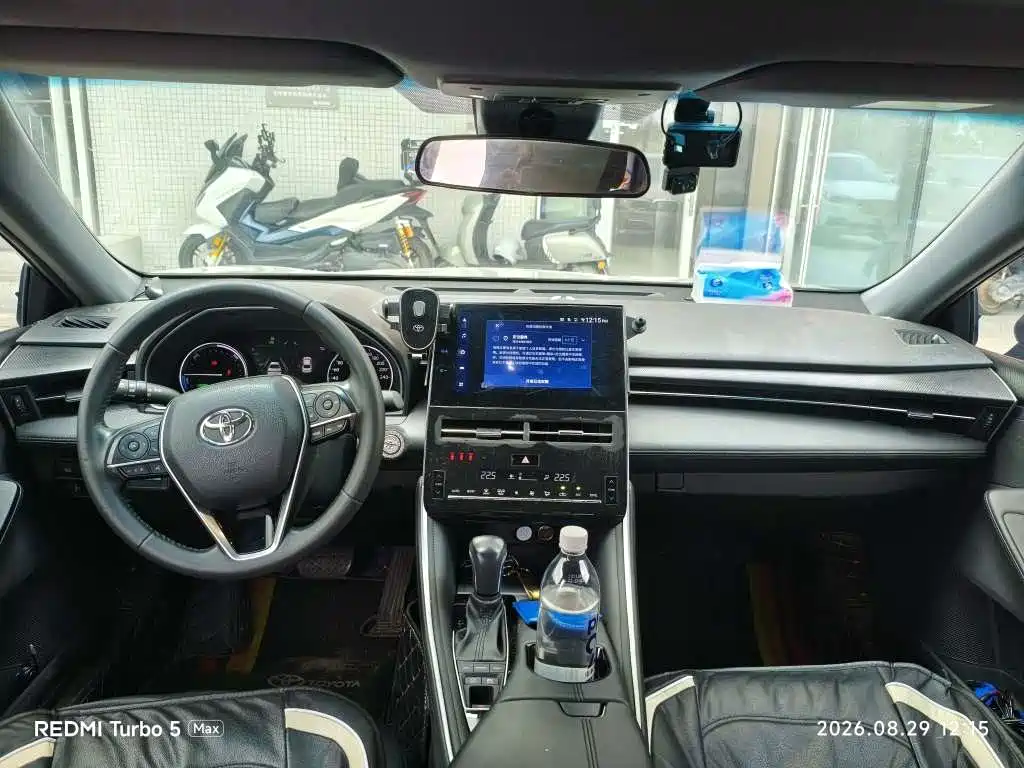 Toyota Avalon — миниатюра 5