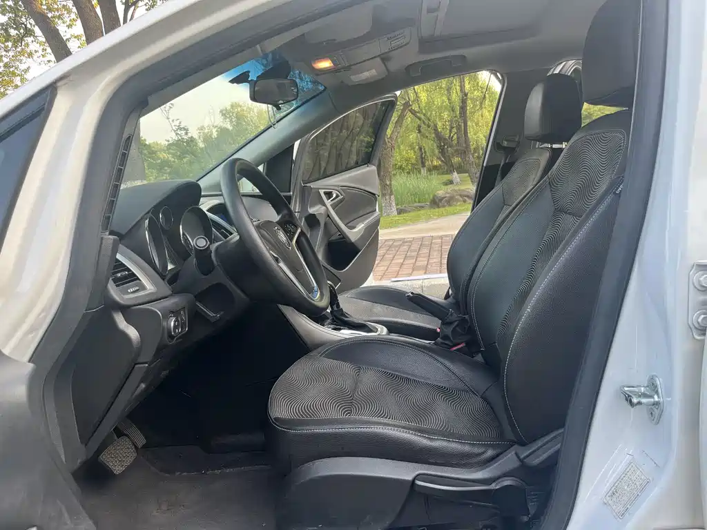 Buick Excelle — миниатюра 13