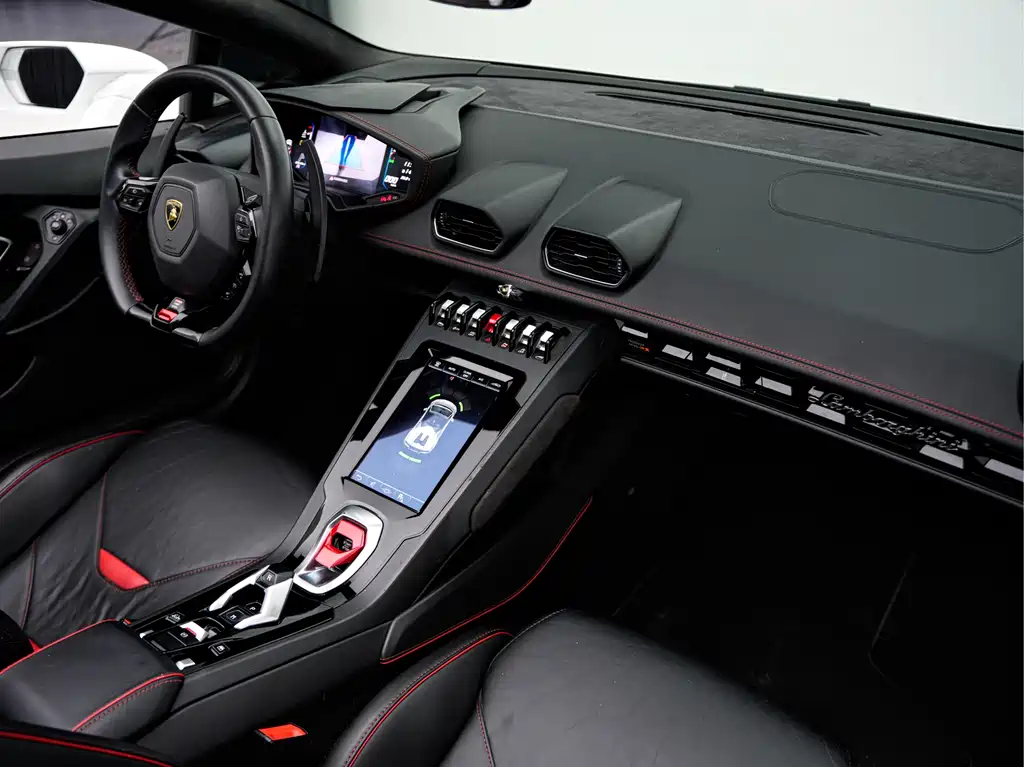 LAMBORGHINI HURACÁN