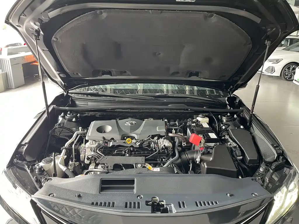 Toyota Camry — миниатюра 31