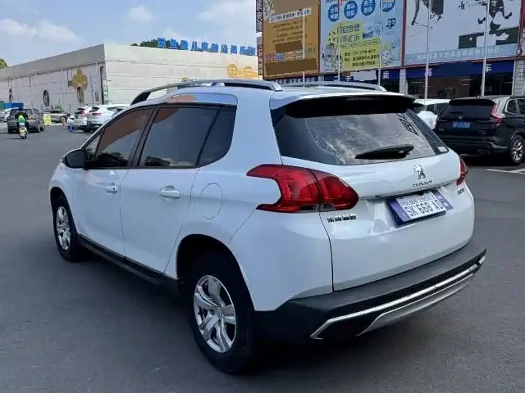 Peugeot 2008 — миниатюра 7