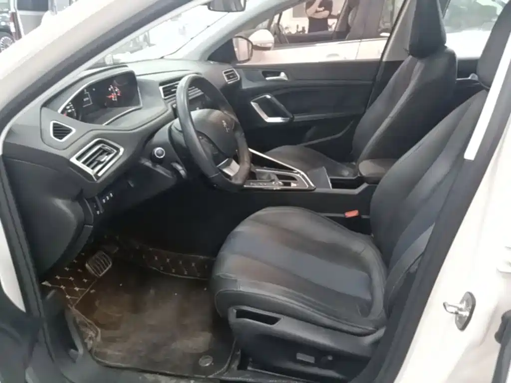 Peugeot 308 — миниатюра 15