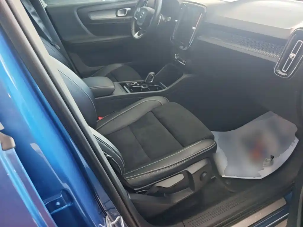 Volvo XC40 — миниатюра 25