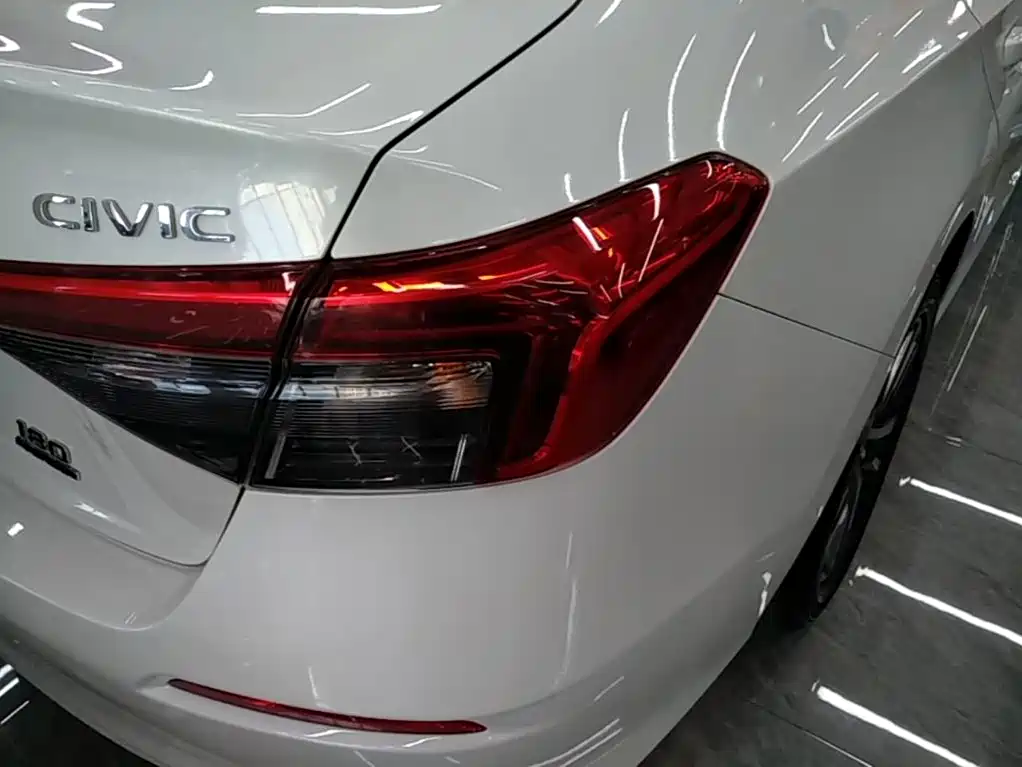 Honda Civic — миниатюра 8