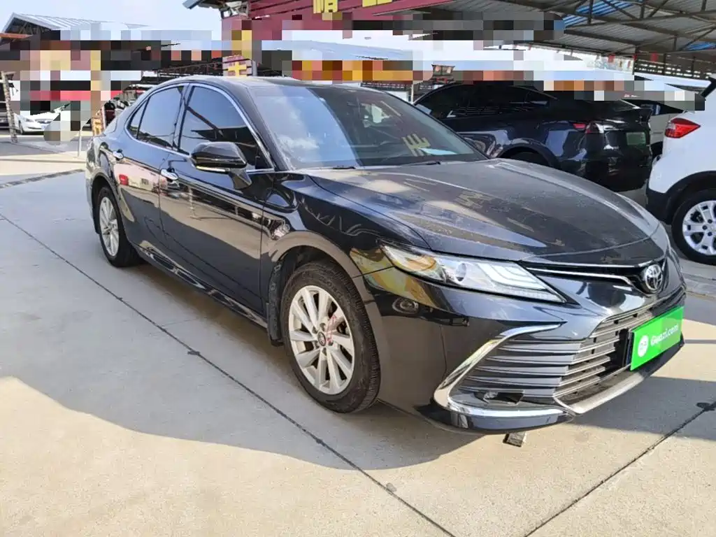 Toyota Camry — миниатюра 4
