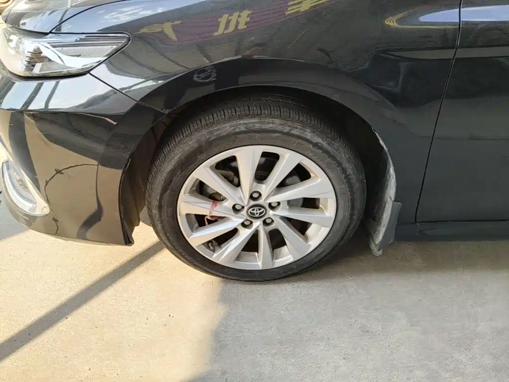 Toyota Camry — миниатюра 23