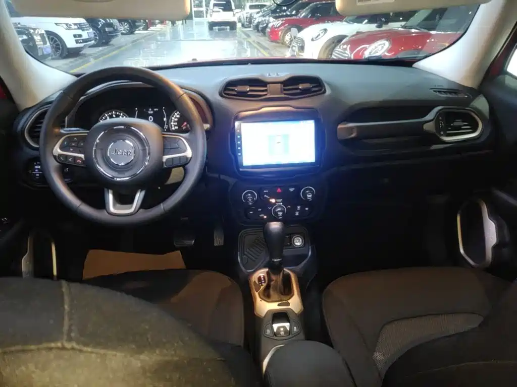 Jeep Renegade — миниатюра 10
