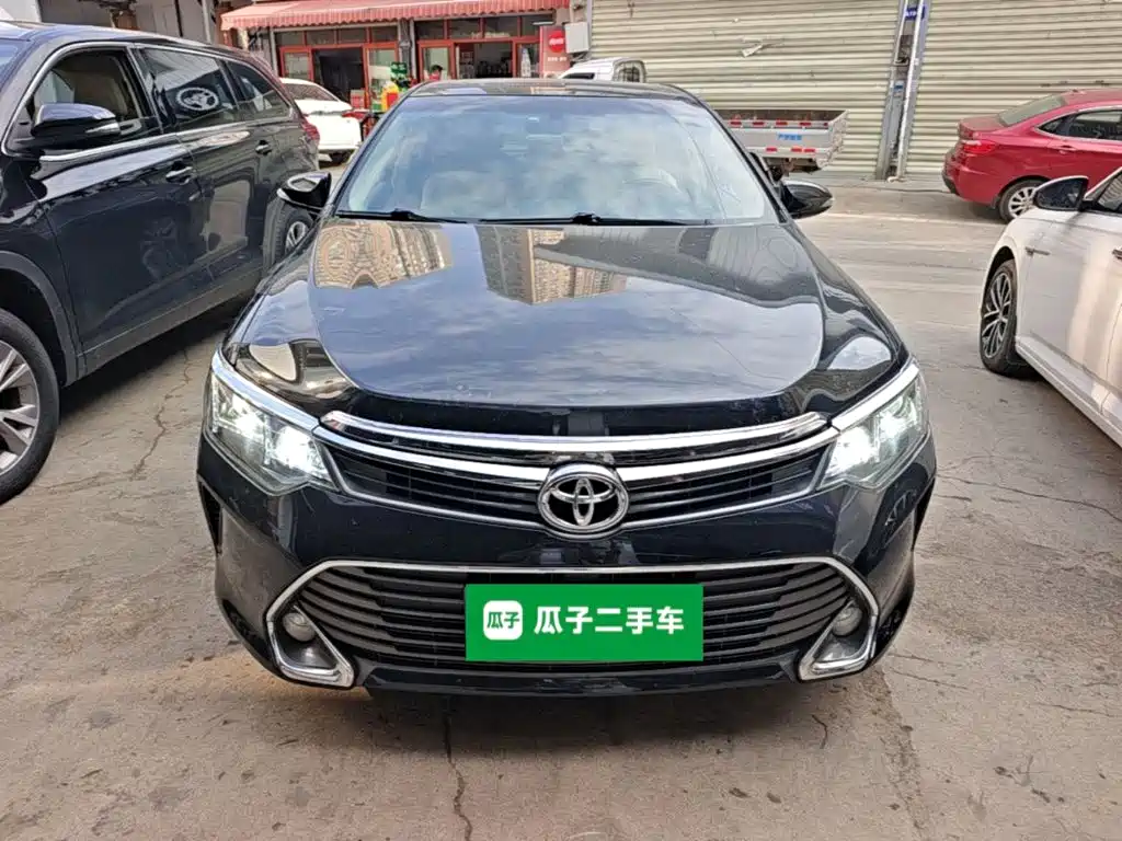 Toyota Camry — миниатюра 3