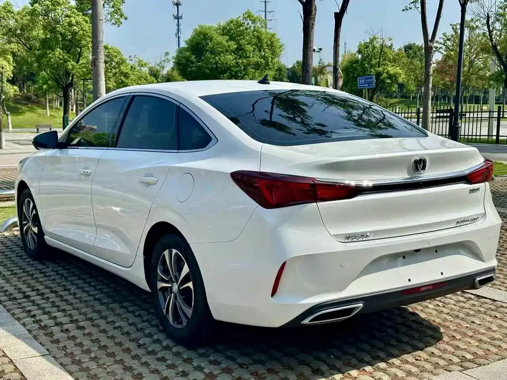 Changan Eado — миниатюра 9