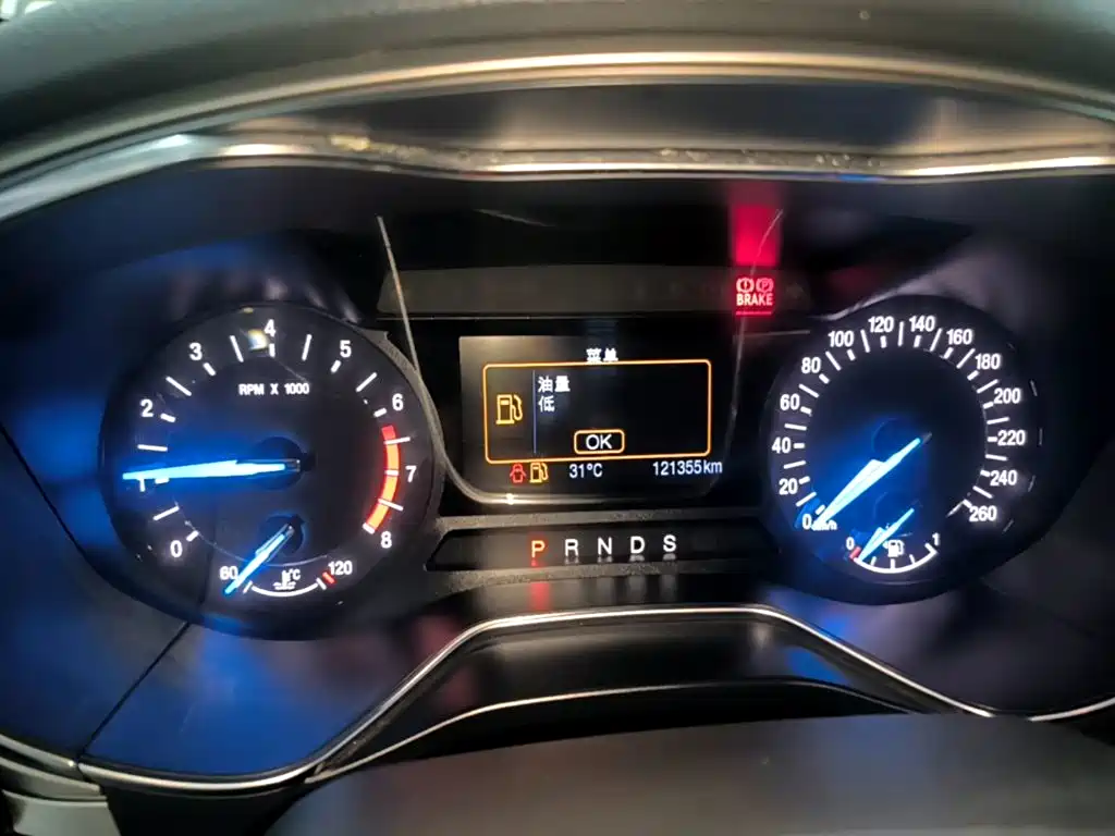 Ford Mondeo — миниатюра 12