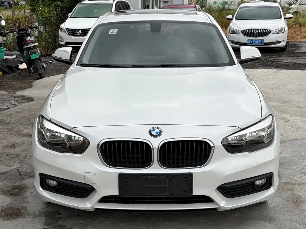 BMW 1 Series (Import) — миниатюра 2