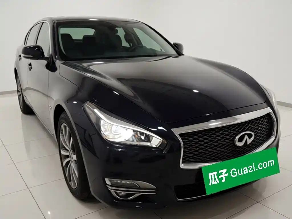Infiniti Q70 — миниатюра 3