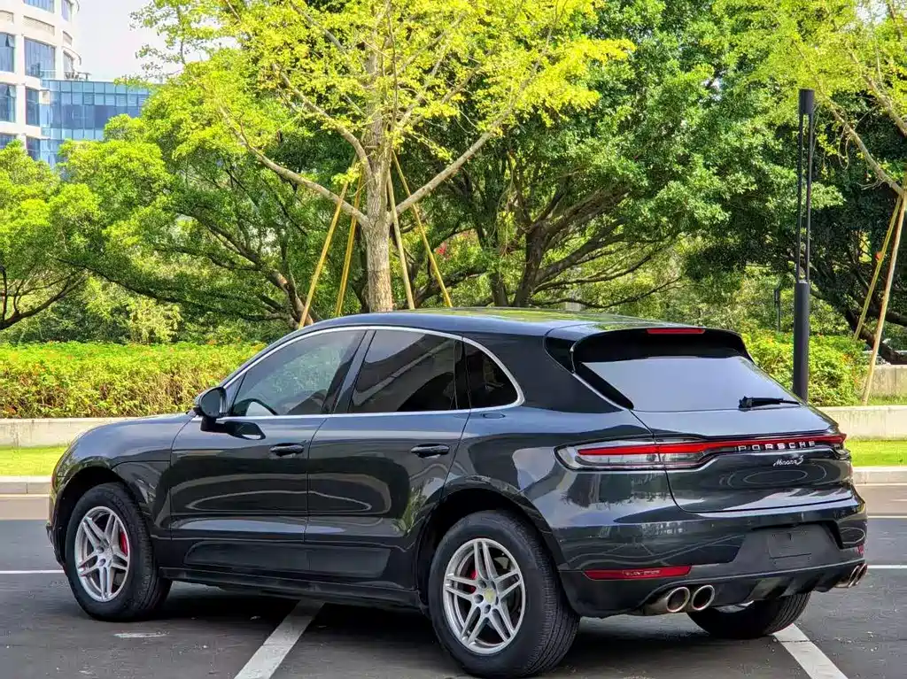 Porsche Macan — миниатюра 18