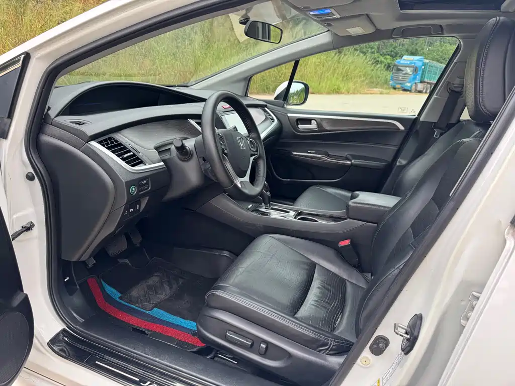 Honda Jade — миниатюра 7