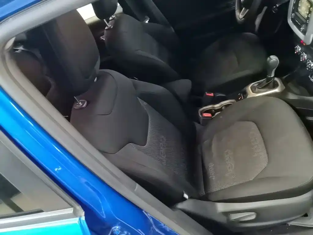 Jeep Renegade — миниатюра 25