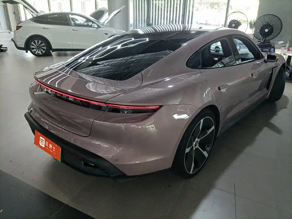 Porsche Taycan 2020 Taycan