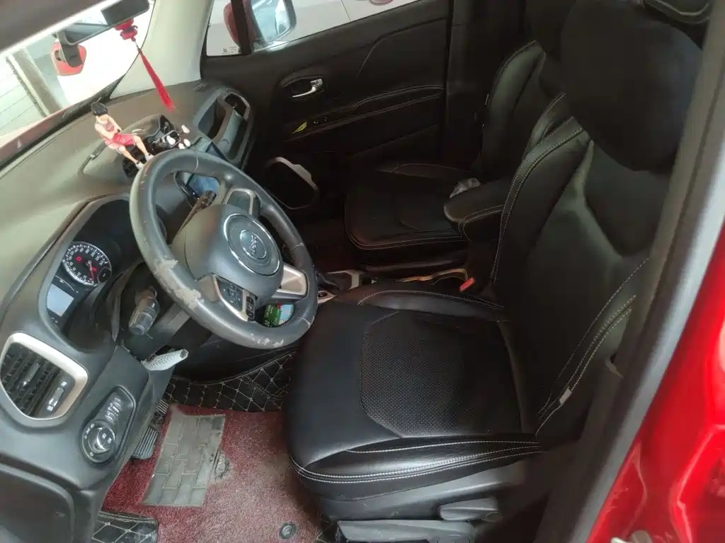 Jeep Renegade — миниатюра 12