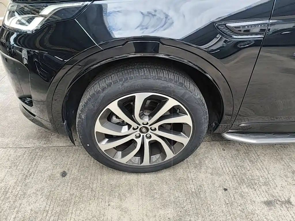 Land Rover Discovery Sport — миниатюра 23