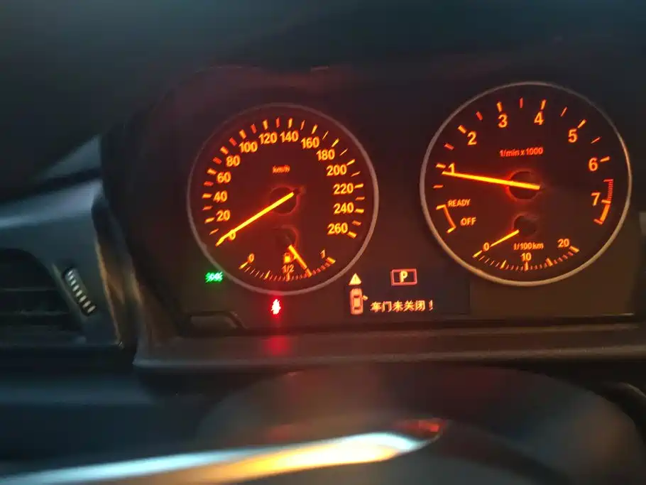 BMW 2 Series Active Tourer — миниатюра 14