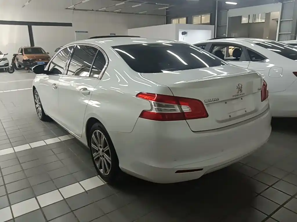 Peugeot 408 — миниатюра 5