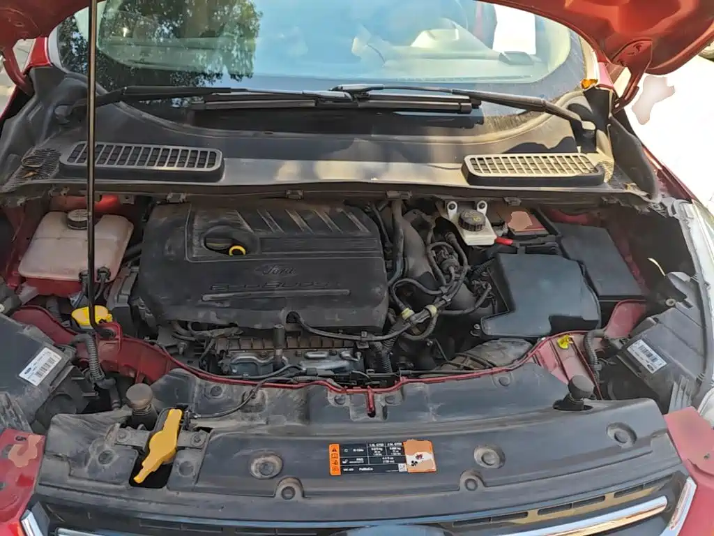 Ford Kuga — миниатюра 20